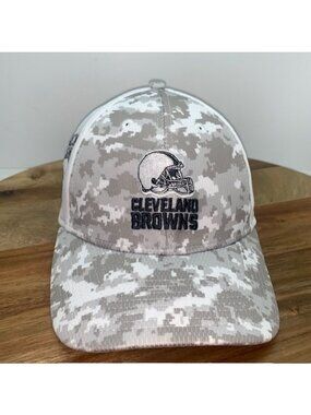 Cleveland Browns New Era 9Forty Salute To Service Camo Trucker Snapback Hat